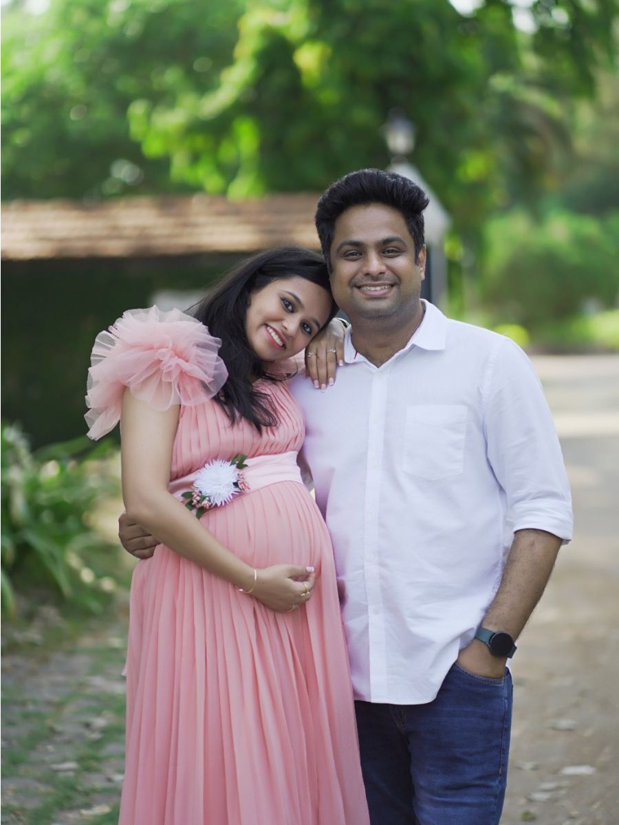 Maternity Photoshoot Gown Georgette Peach