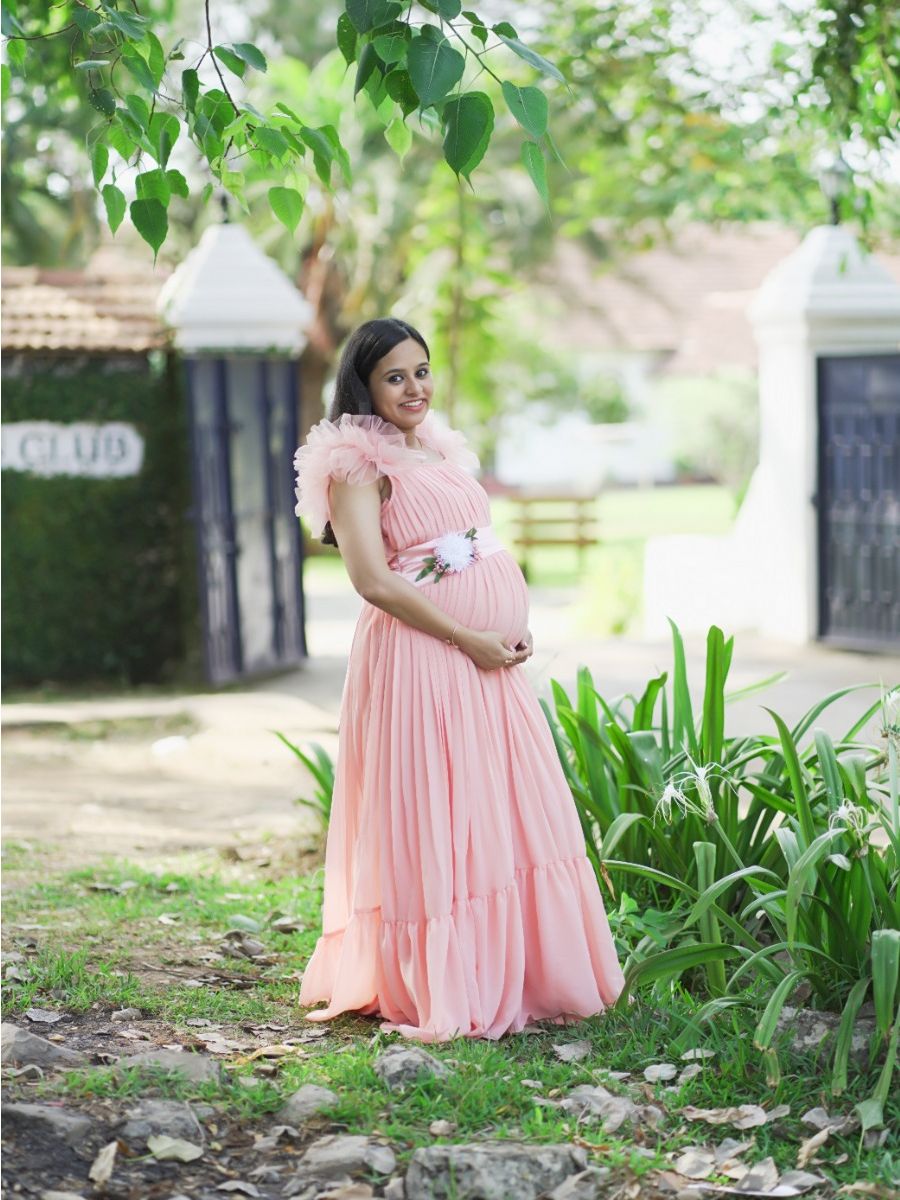 Maternity Photoshoot Gown Georgette Peach