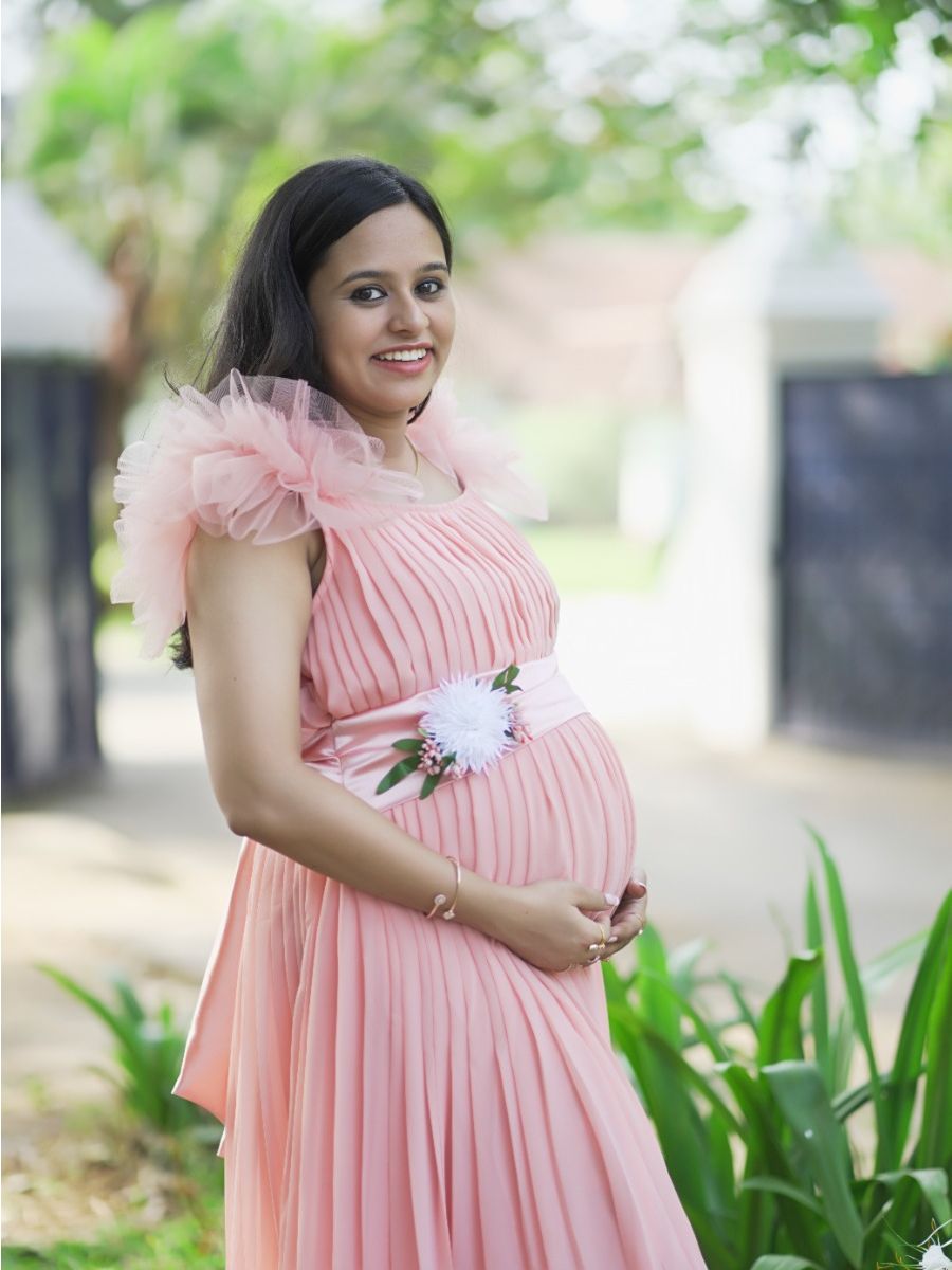 Maternity Photoshoot Gown Georgette Peach