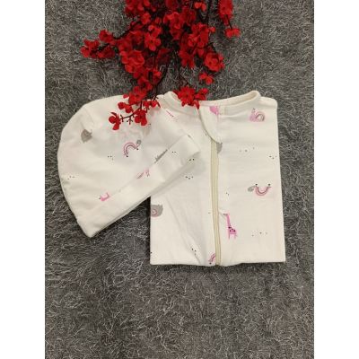 Sleepsuit/Cap- Girl(Pink Giraffe)