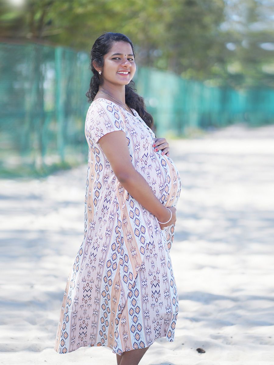 Maternity Short Night Gown- (Peach Prints)