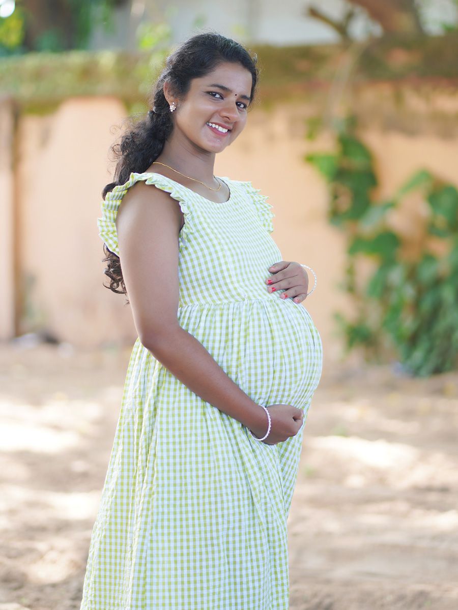 Maternity Short Dress- Checks (L.Green)