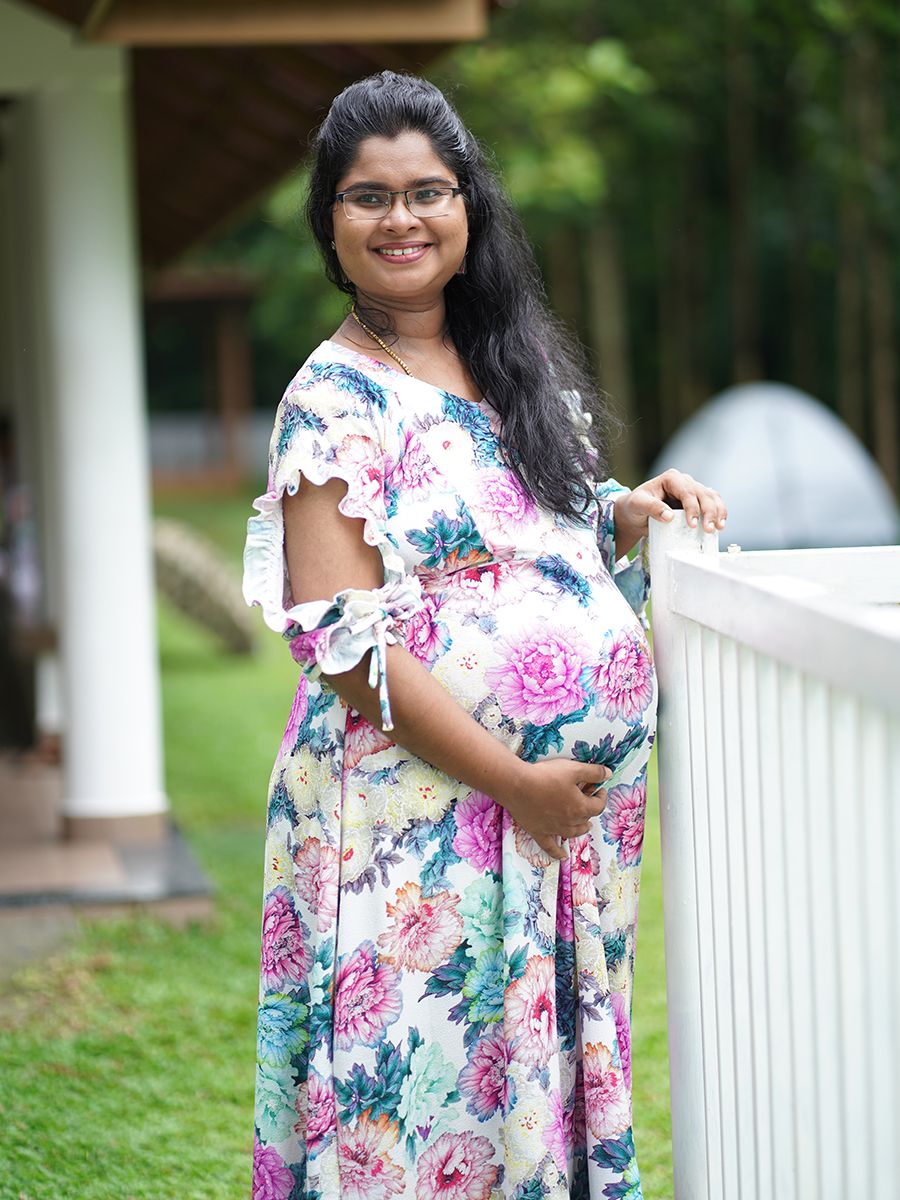 Maternity Photoshoot Gown- floral