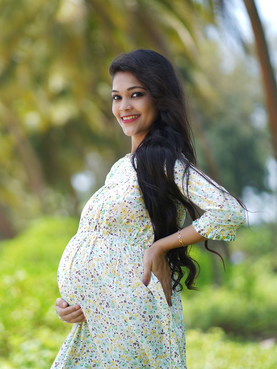 Maternity short Dress- Offwhite floral