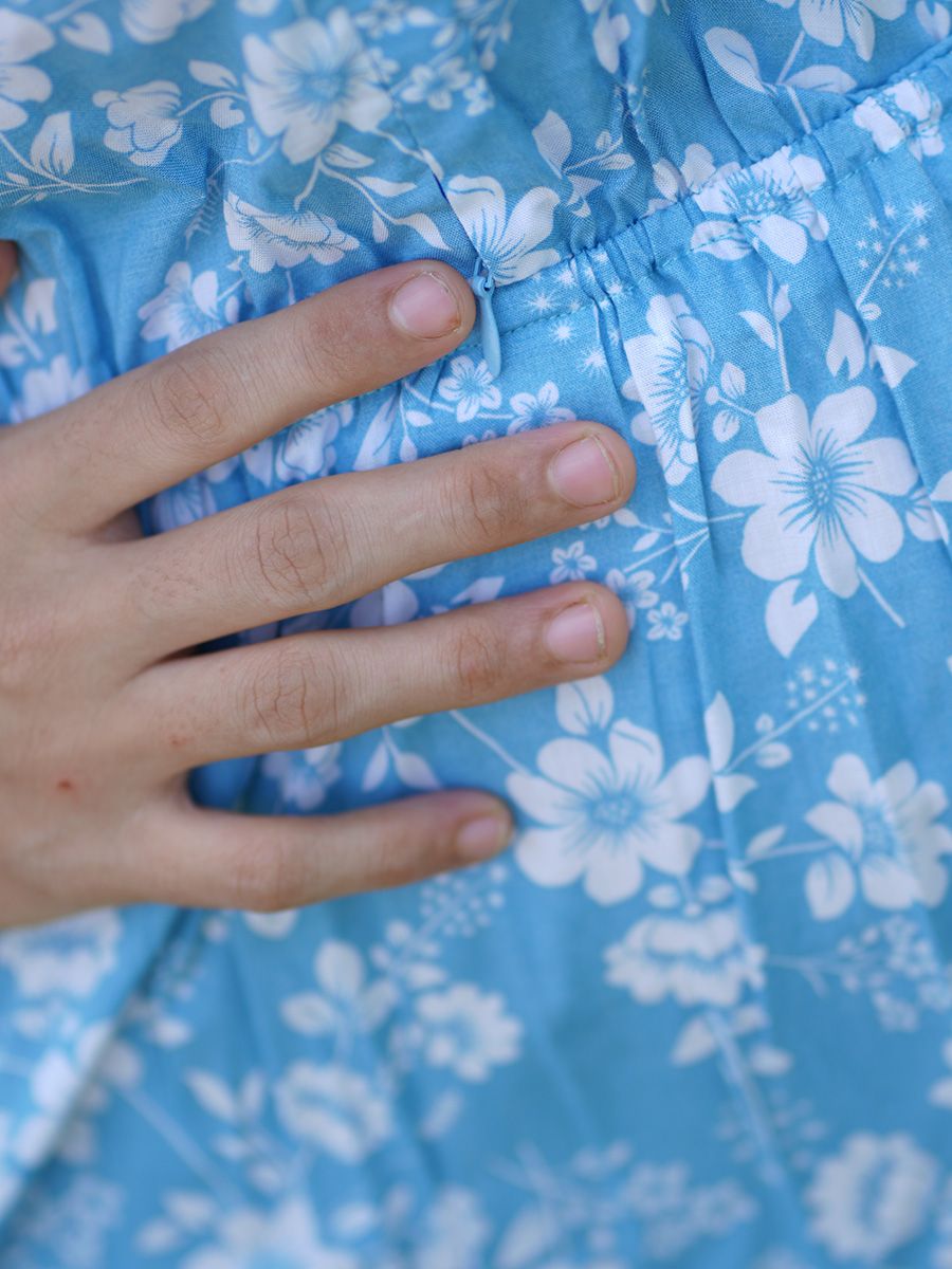 Maternity short Dress- L Blue floral