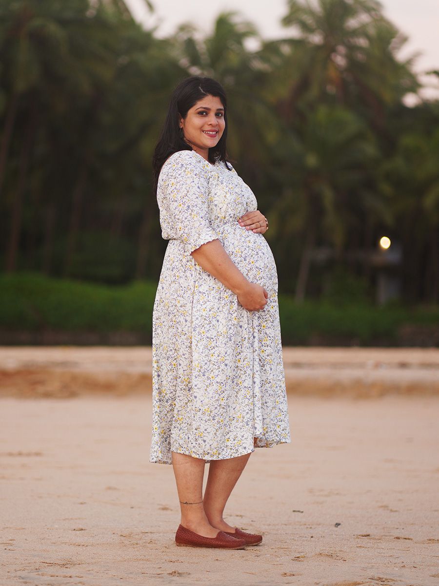 Maternity short Dress- white floral