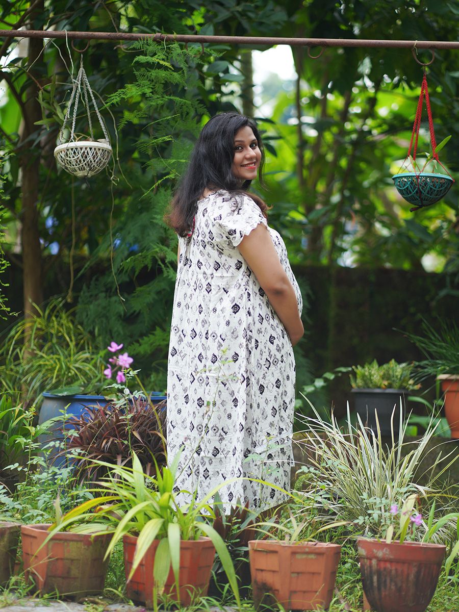 Maternity Short Night Gown- (Black)