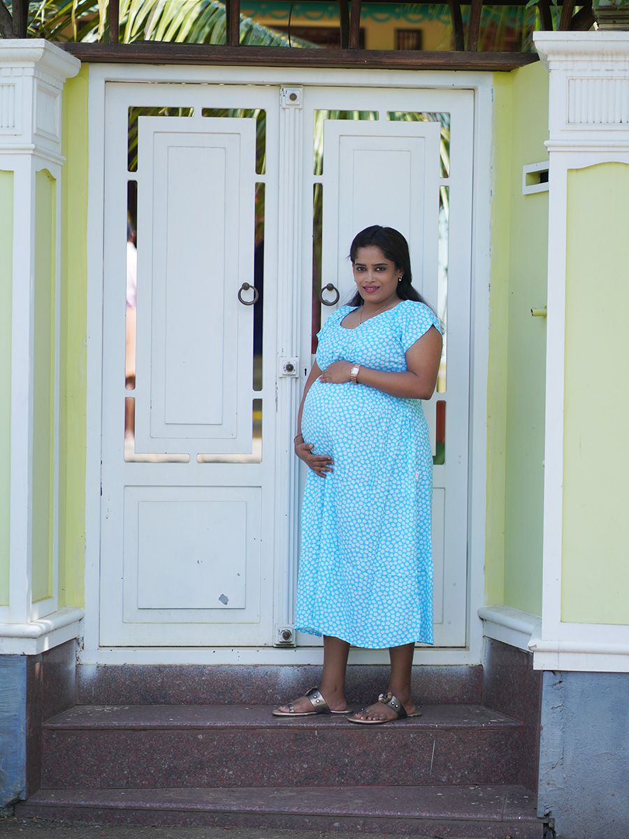 Maternity Short Night Gown-blue floral