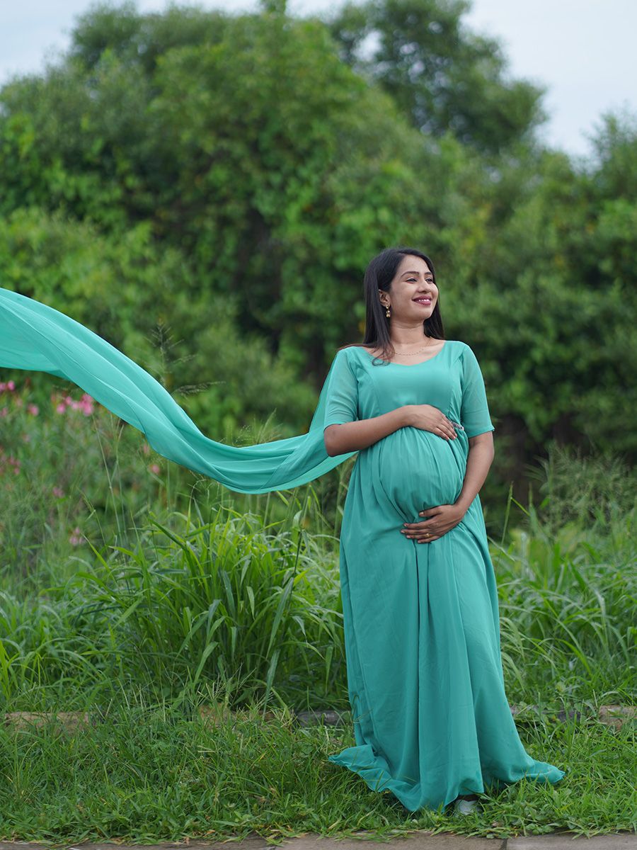 Maternity Fly Gown- Light green