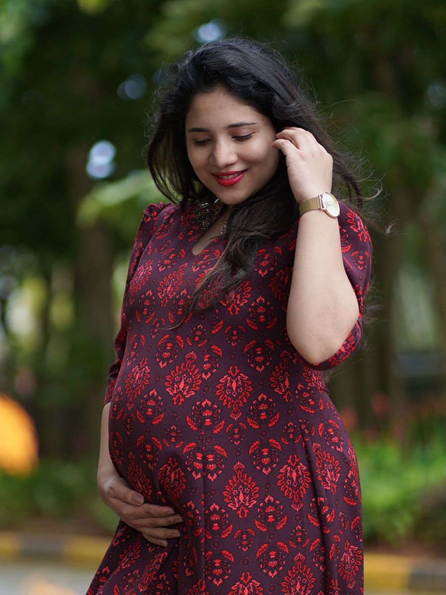 Maternity Photo gown- Maroon