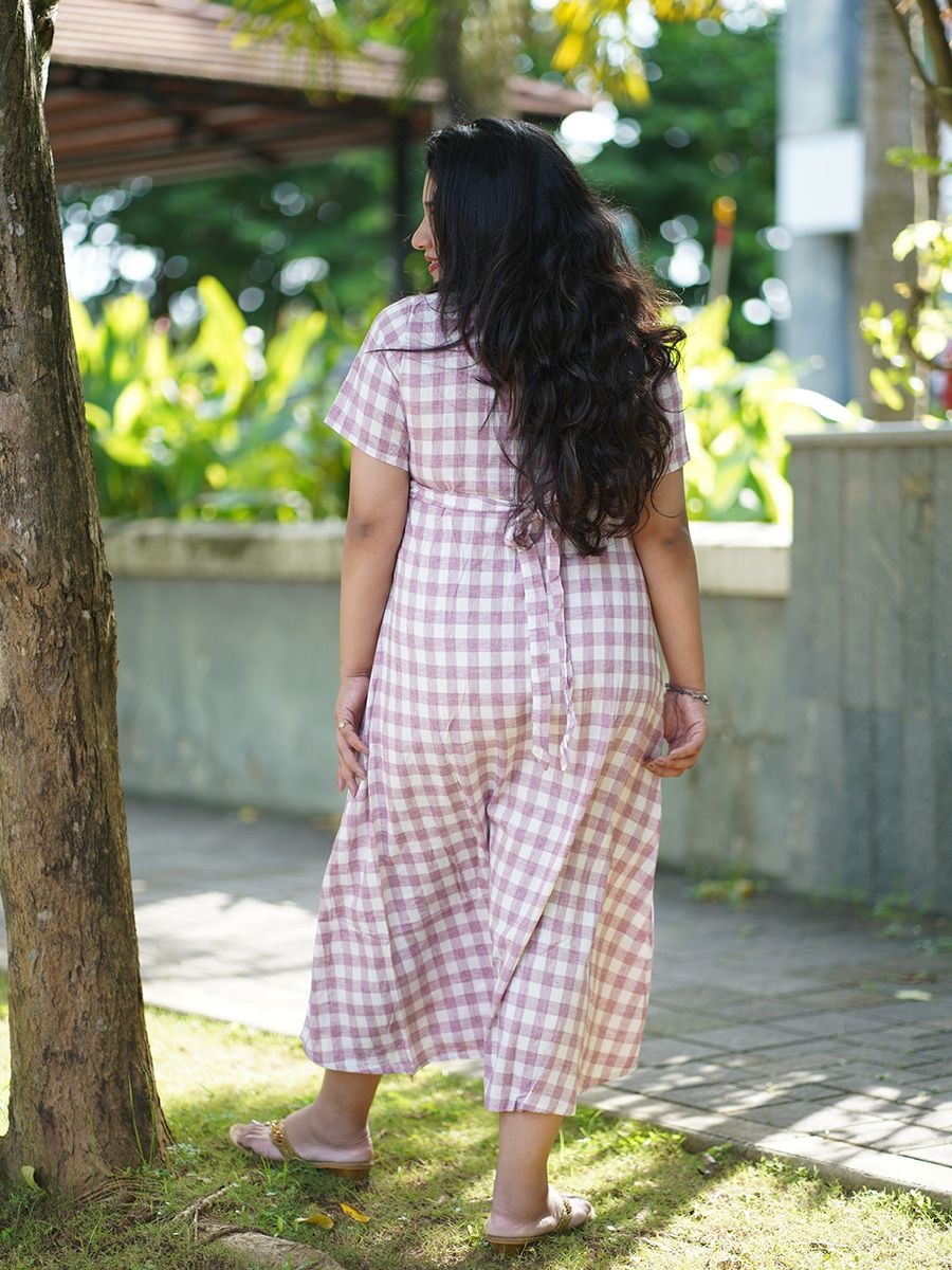 Maternity Short Night Gown- Checks (Pink)
