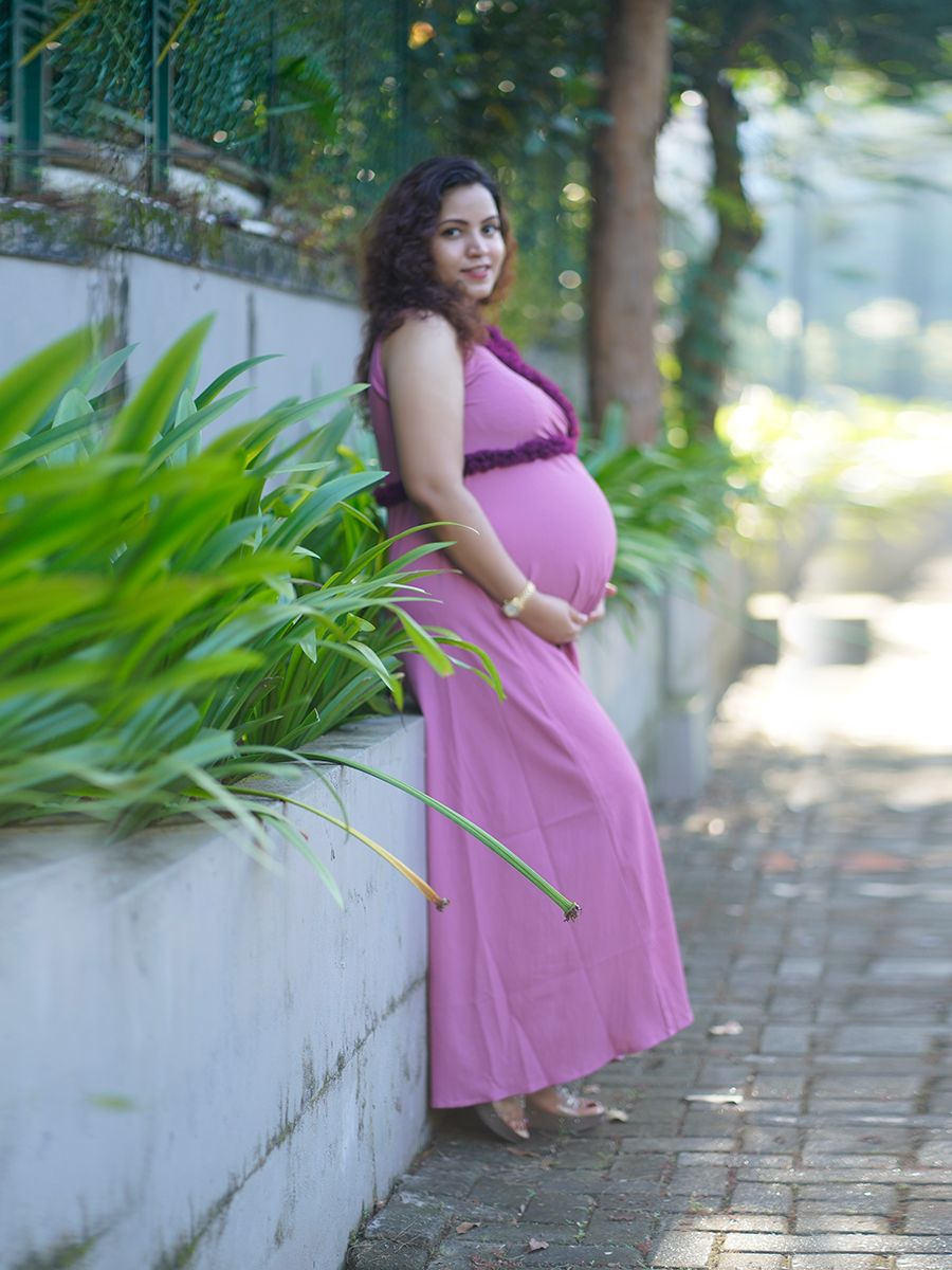 Maternity Photo Gown- lilac pink