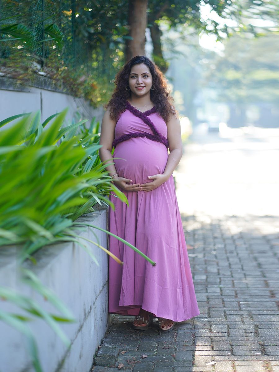 Maternity Photo Gown- lilac pink