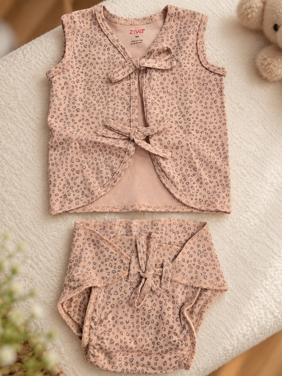 Ziva Newborn Knitted Cotton Front Open Tie Jabla with Tie Nappy – Peach Leopard Print | 1 Jabla + 1 Nappy