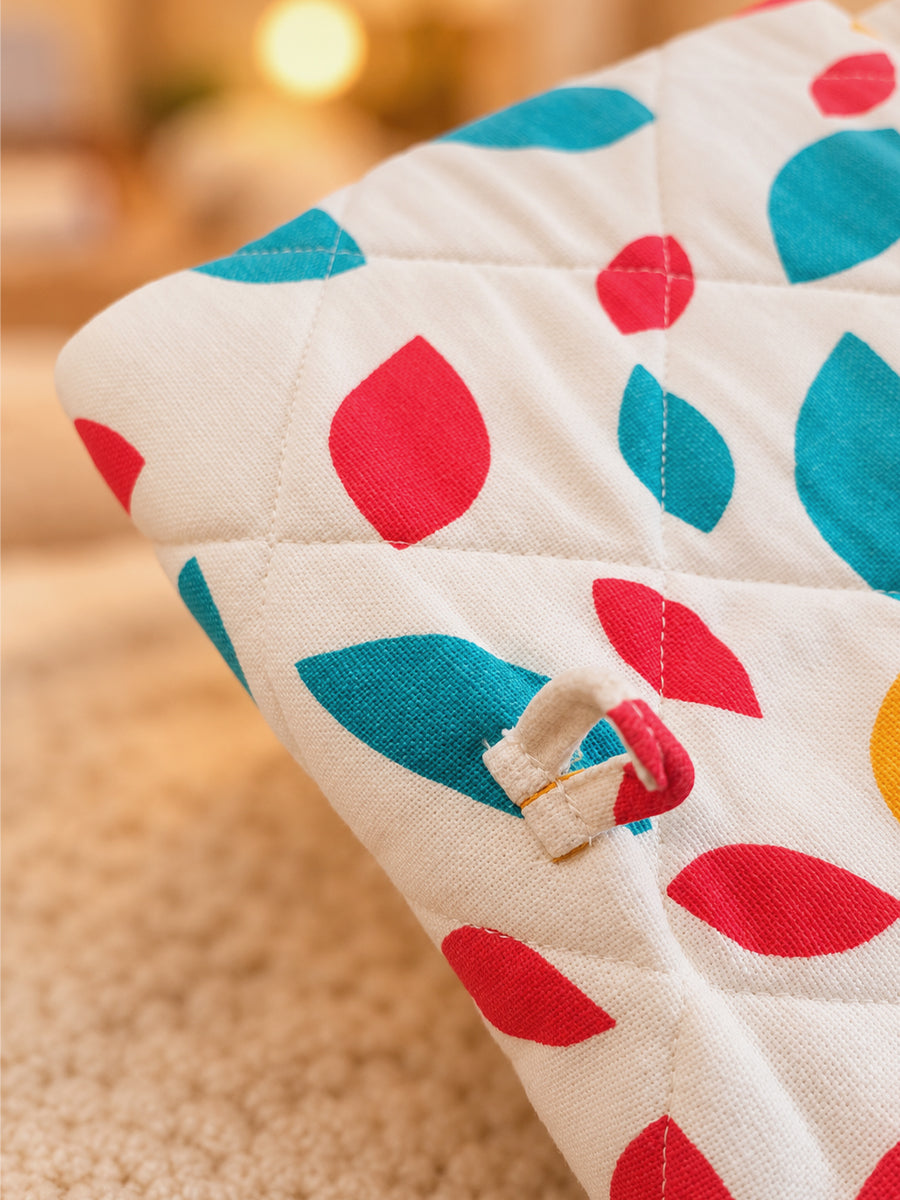 Ziva Baby Nappy & Diaper Changing Sheet – Foldable Travel Changing Mat with Storage Pocket | Off-White Multicolour Leaf Print