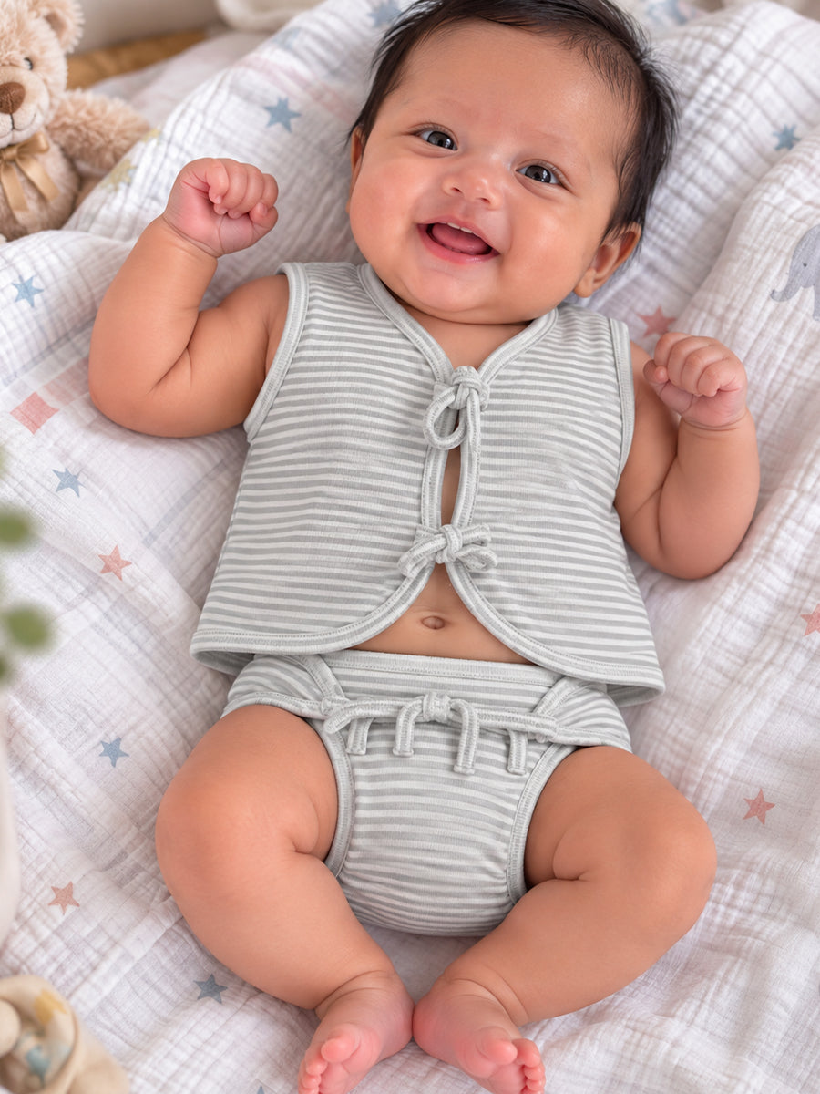 Ziva Newborn Knitted Cotton Front Open Tie Jabla with Light Padded Tie Nappy – Pastel Green Stripe | 1 Jabla + 1 Nappy