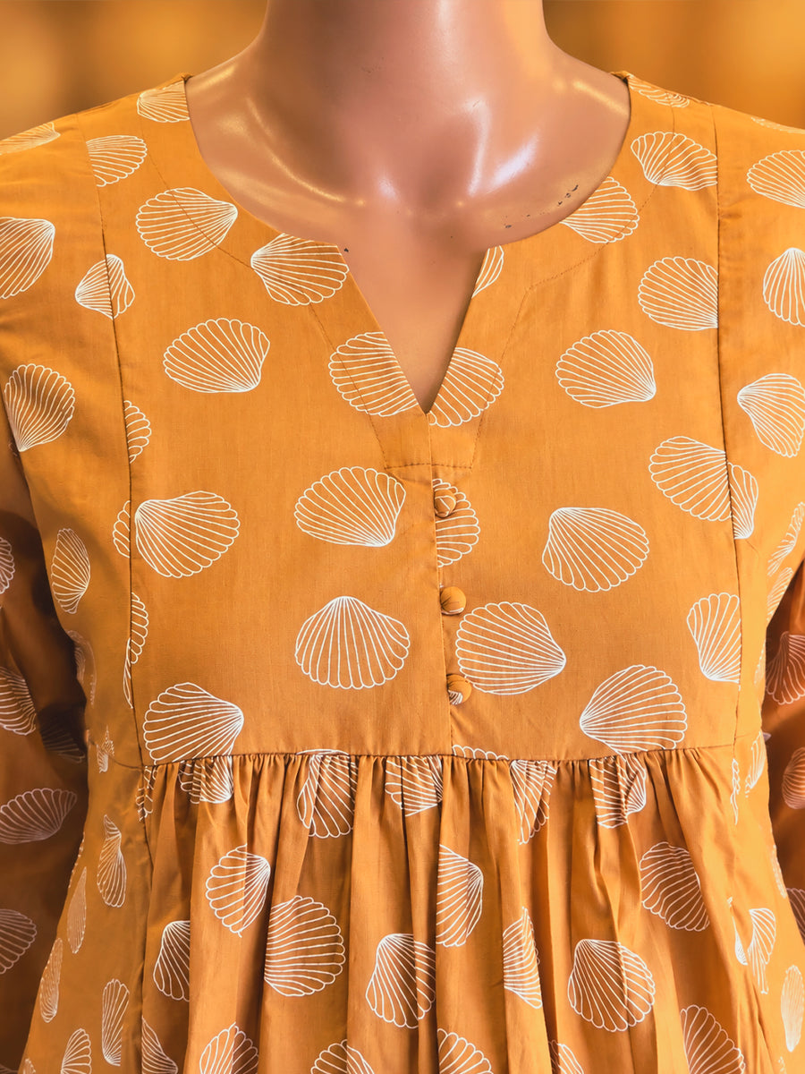Ziva Maternity & Feeding Cotton Co-ord Set with Side Zips & Pockets – Warm Orange Yellow Seashell Print