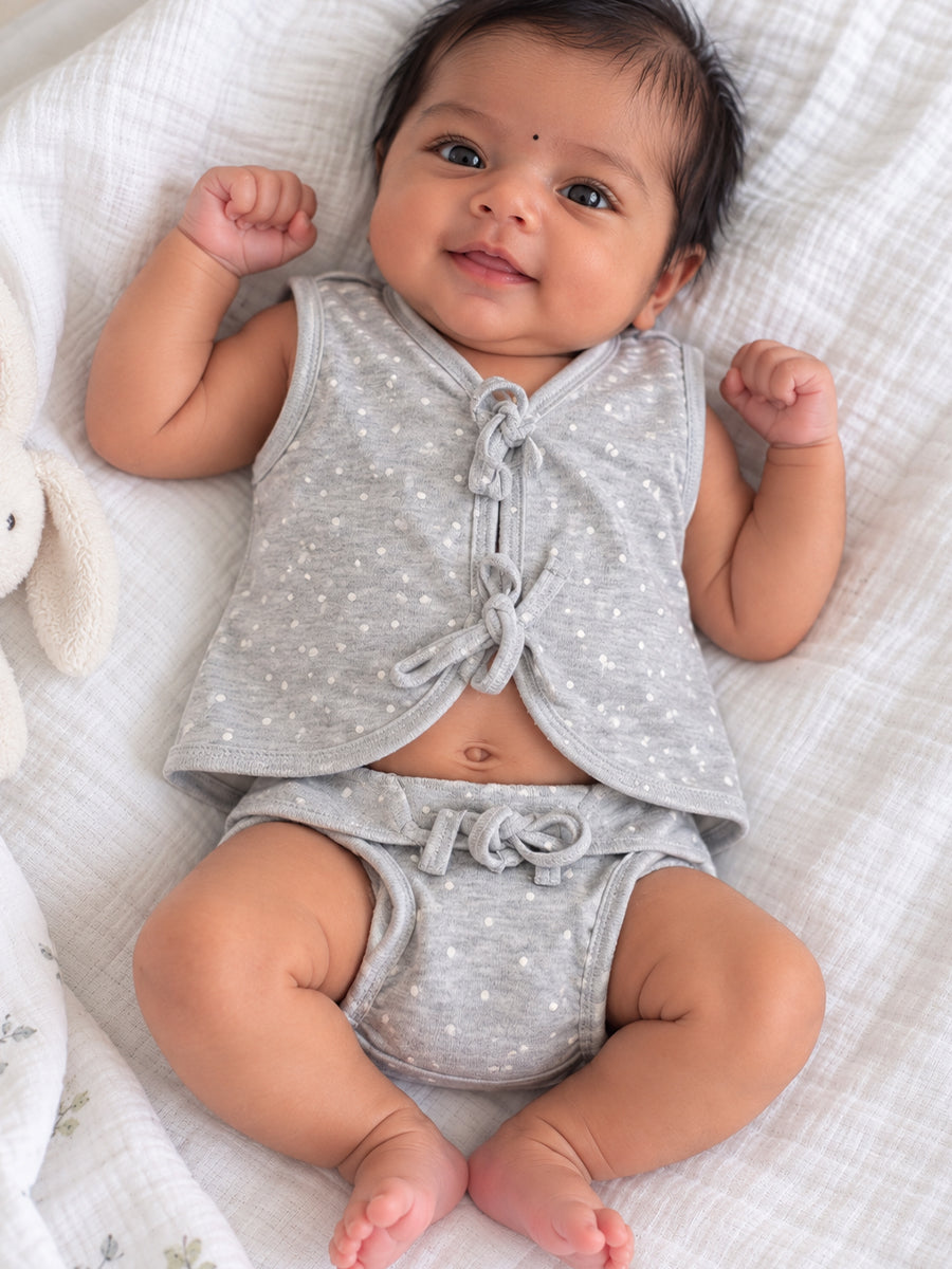 Ziva Newborn Knitted Cotton Front Open Tie Jabla with Tie Nappy – Heather Grey Polka Dot