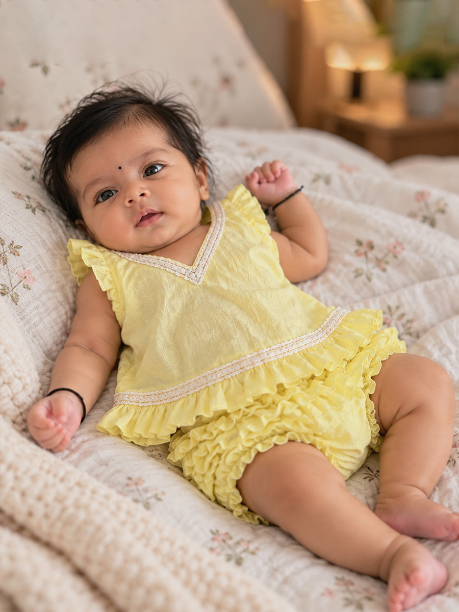 Ziva Baby Girl Cotton Ruffle Top & Bloomer Set – Soft Yellow | Cream Lace Detail | 1 Top + 1 Bloomer