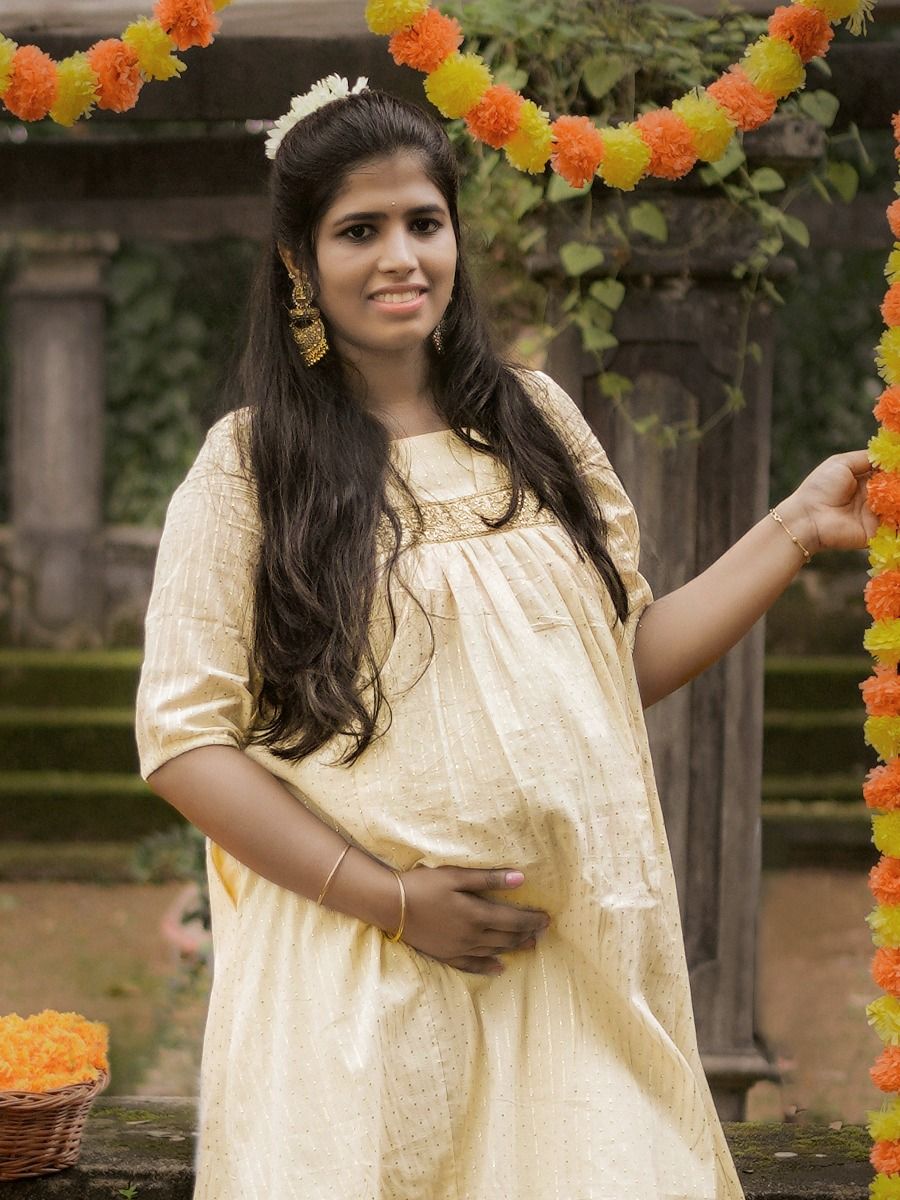 Maternity Midi Onam Festive Dress Cleta Cream Lines