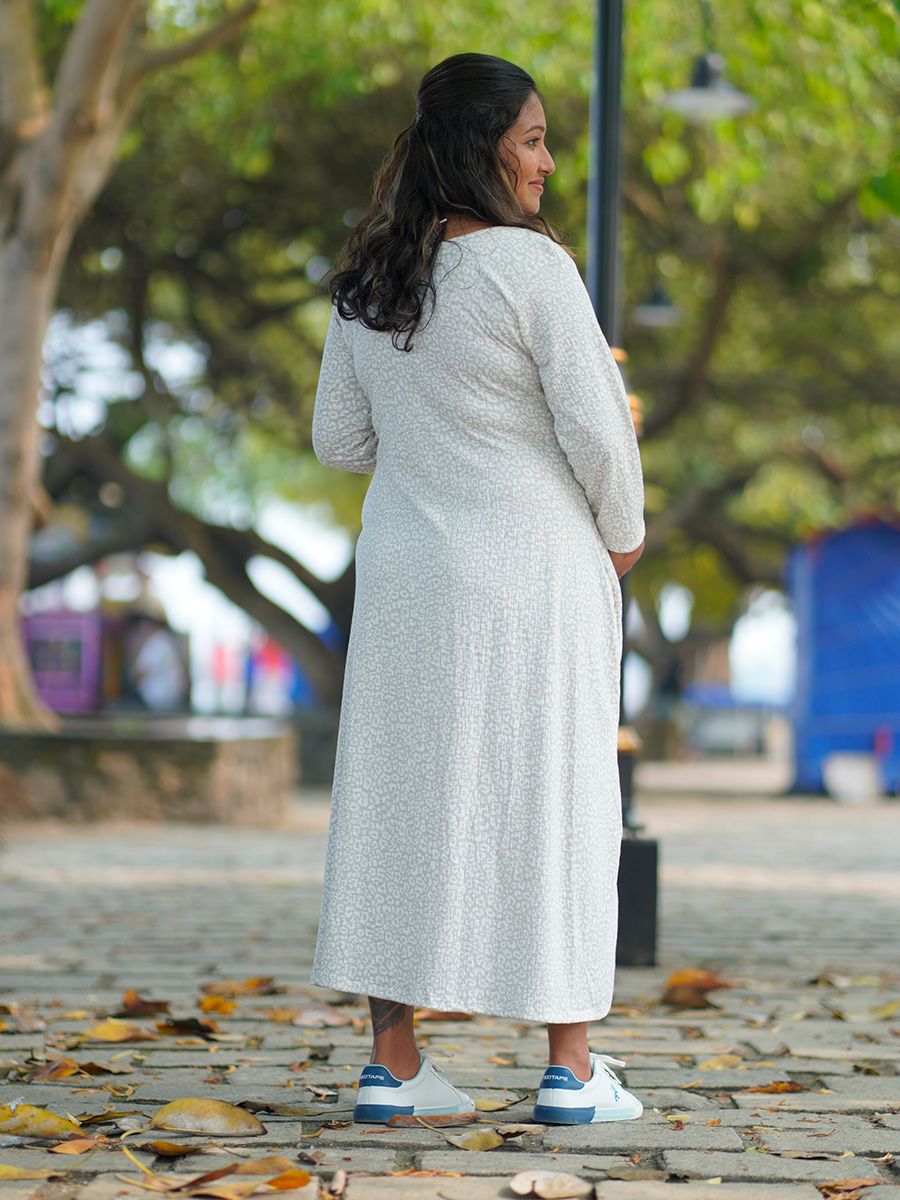 Maternity Short Zipless Dress- Amora Off white