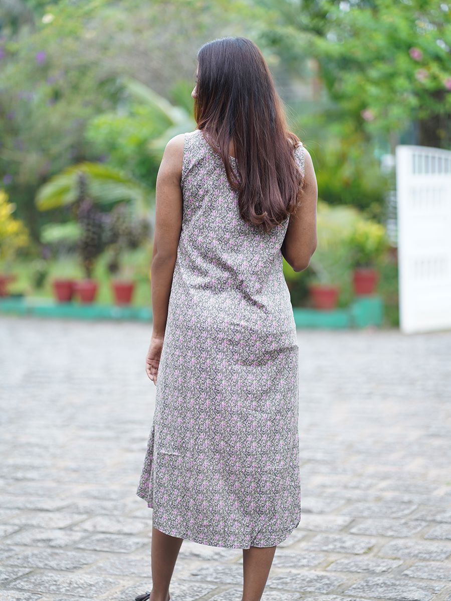 Buy Women Green Printed Sleeveless Kurta Online At Best Price - Sassafras.in