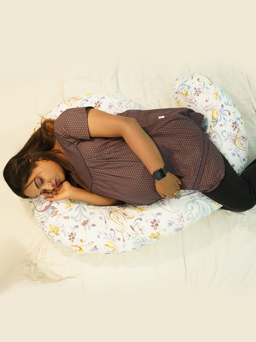 '9' Shape Body Pillow