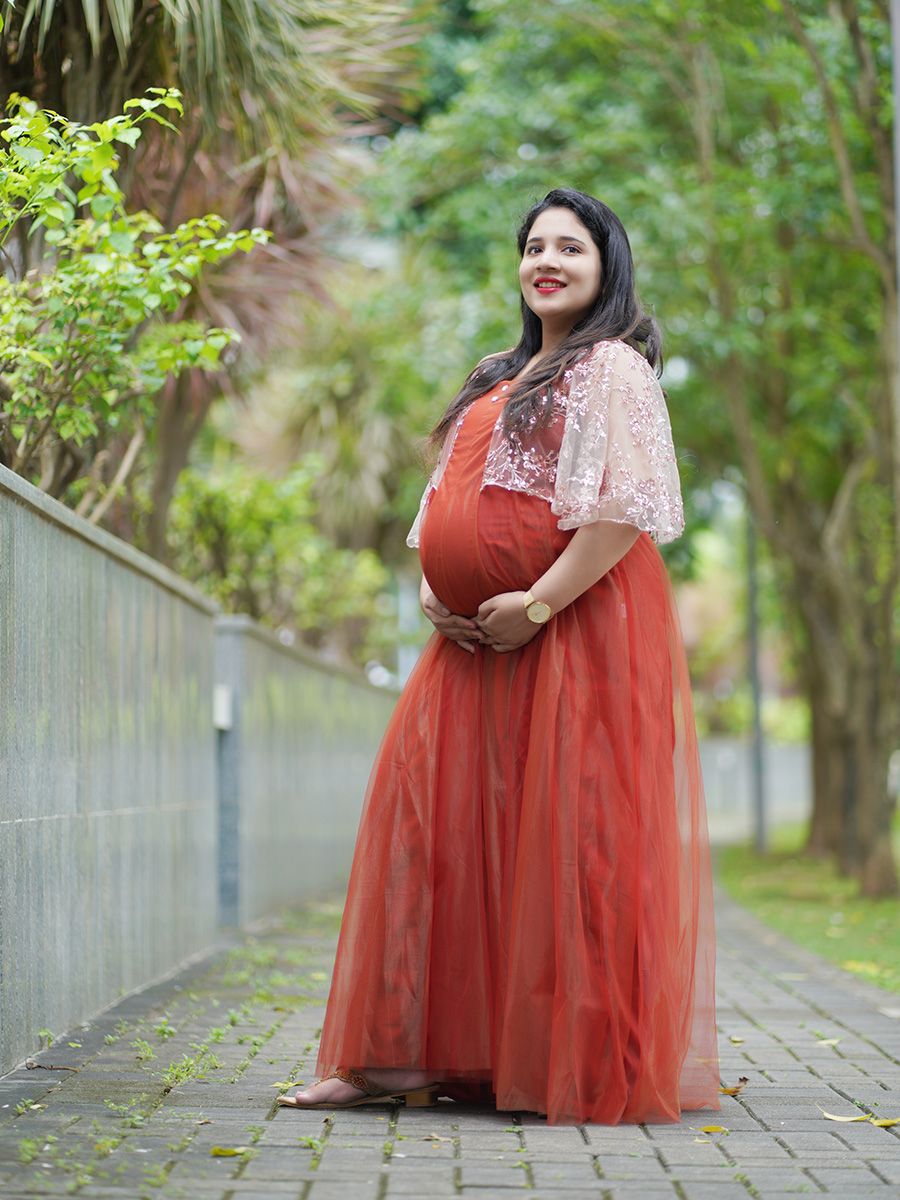 What to Wear to an Indian Baby Shower? 20 Guest Outfits | Indian dresses  traditional, Indian fashion dresses, Dress indian style