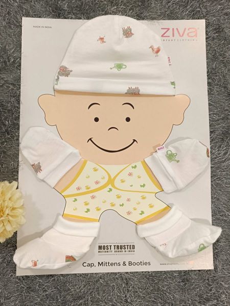 魅力的な価格 Baby Cap/ Mitten/ Bootie- Multi Print 抱っこひも・スリング