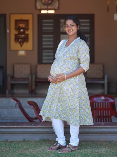 Pregnancy wear Pakistan loose wrap lawn linen shirt. | Maternity dresses,  Pakistani dresses, Dress design pakistani